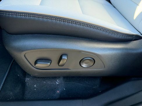 New 2026 Chevrolet Traverse High Country image 11