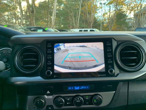 Used 2021 Toyota Tacoma SR5 image 30