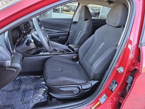 Used 2022 Hyundai Elantra SEL image 10