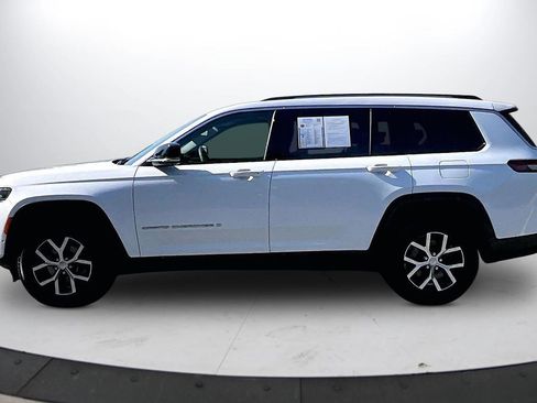 Certified 2023 Jeep Grand Cherokee L Limited w/ Luxury Tech Group II AWD/4WD image 6