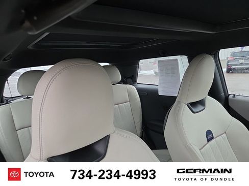 Used 2025 MINI Cooper S image 17