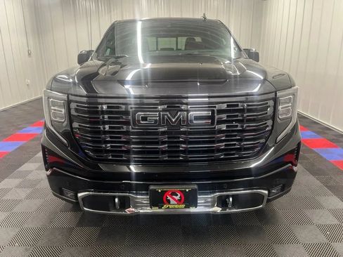 Used 2023 GMC Sierra 1500 Denali Ultimate AWD/4WD image 7