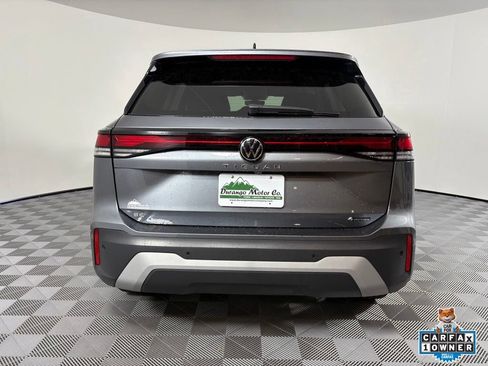 Used 2026 Volkswagen Tiguan SE AWD/4WD image 9