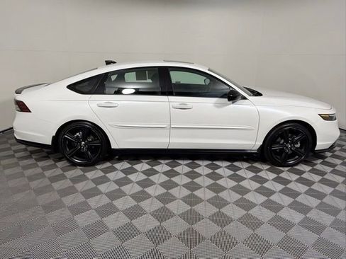 Used 2024 Honda Accord Sport image 7