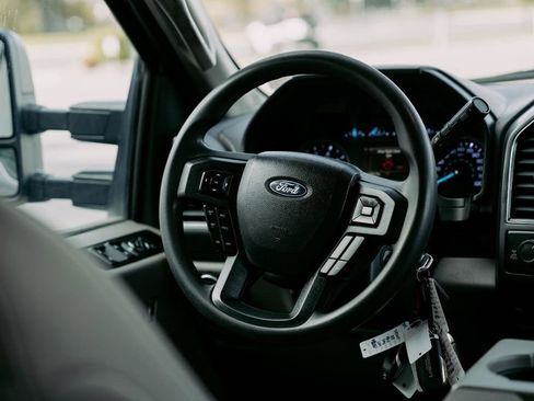 Used 2022 Ford F350 XLT image 12