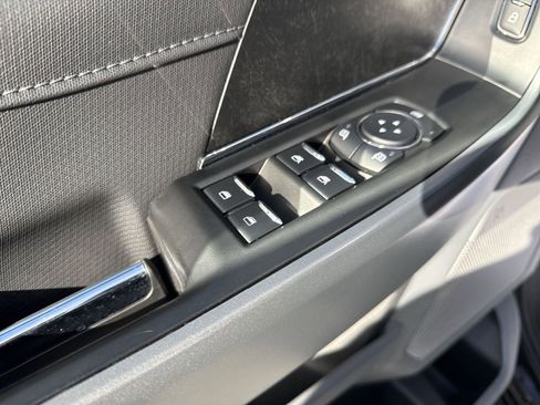 Used 2024 Ford F150 Lightning Flash image 13