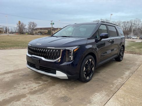 New 2026 Kia Carnival EX image 2