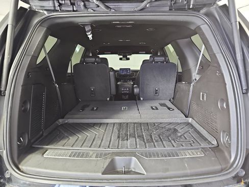 Used 2021 Chevrolet Tahoe Z71 AWD/4WD image 12