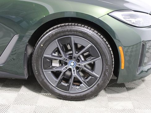 Used 2022 BMW i4 eDrive40 w/ Premium Package image 39