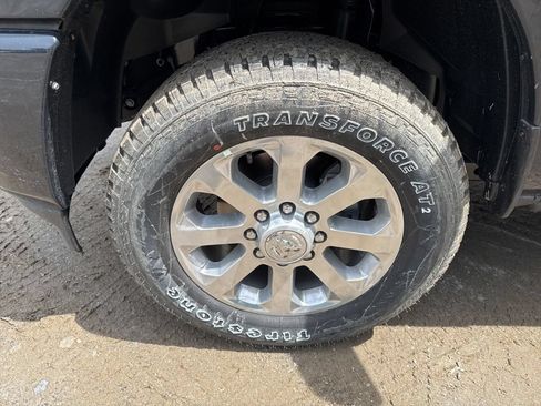 New 2026 RAM 2500 Laramie AWD/4WD image 9
