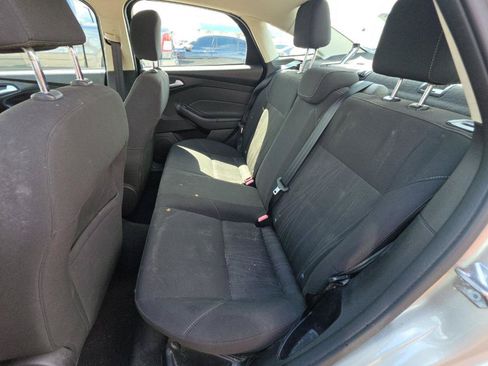 Used 2015 Ford Focus SE FWD image 14