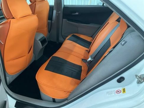 Used 2014 Toyota Camry LE FWD image 16