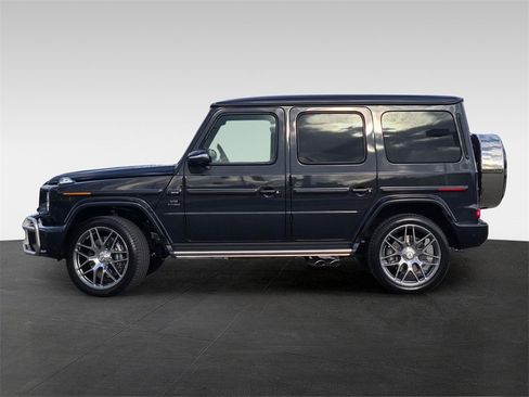 Used 2025 Mercedes-Benz G 63 AMG 4MATIC image 3