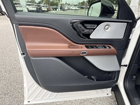 New 2025 Lincoln Aviator Reserve w/ Equipment Group 201A image 19