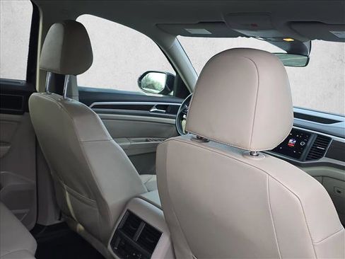Used 2019 Volkswagen Atlas SE image 19