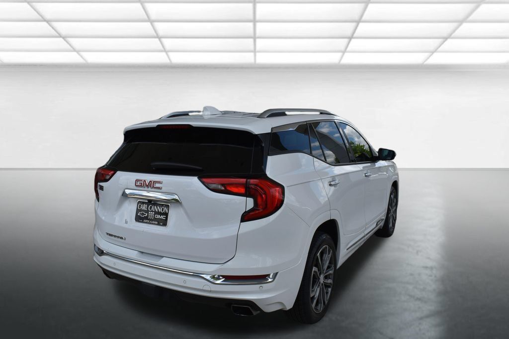 Used 2018 GMC Terrain Denali w/ Advanced Safety Package FWD image 6