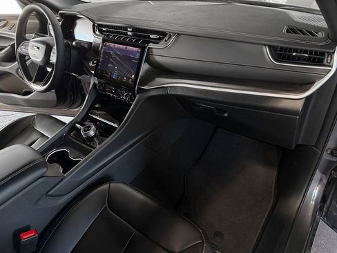 New 2025 Jeep Grand Cherokee L Limited image 39