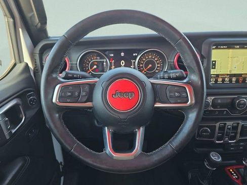 Used 2018 Jeep Wrangler Unlimited Sahara image 20