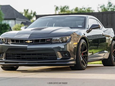 Used 2015 Chevrolet Camaro SS w/ SS Performance Package RWD image 14