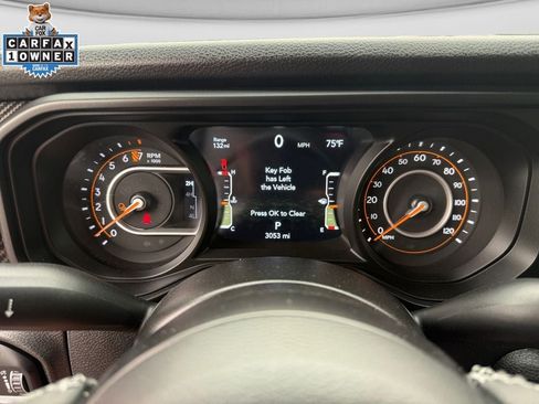 Used 2025 Jeep Gladiator Sport AWD/4WD image 25