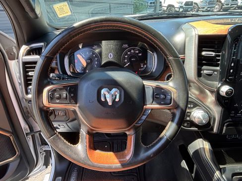 Used 2023 RAM 1500 Limited AWD/4WD image 16