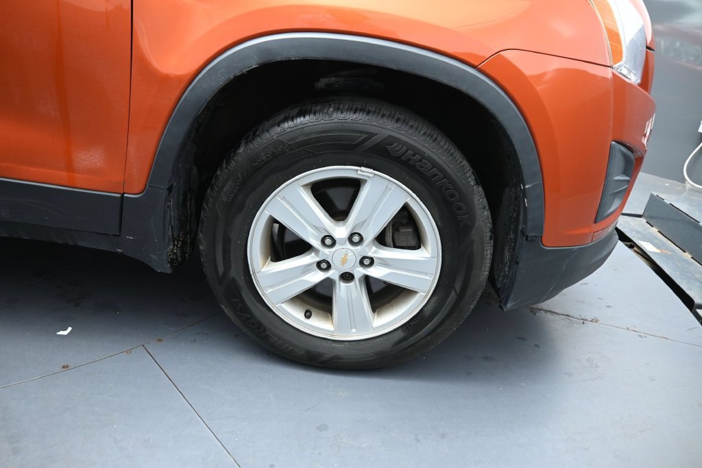 Used 2016 Chevrolet Trax LT FWD image 16
