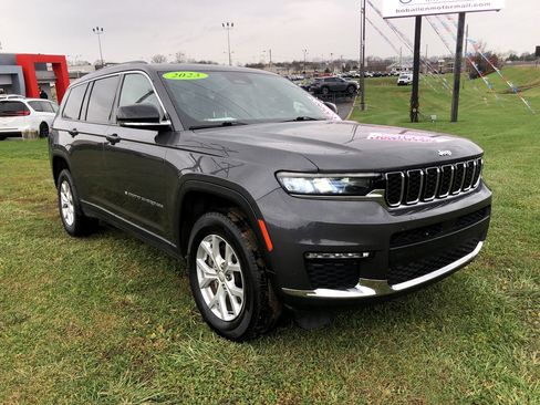 Used 2023 Jeep Grand Cherokee L Limited image 15