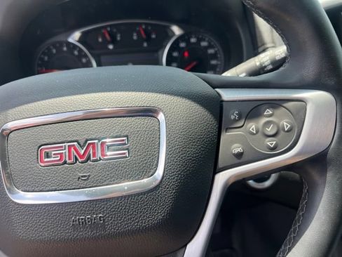 Used 2024 GMC Terrain SLT FWD image 30