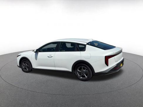 Used 2026 Kia K4 FWD image 8