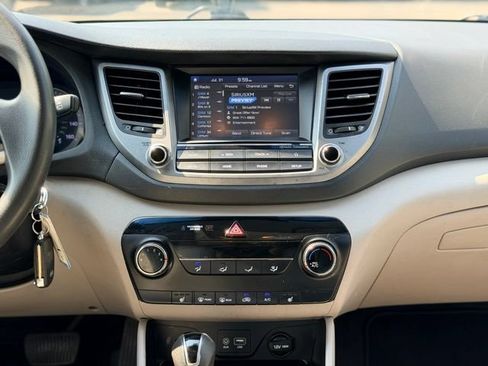 Used 2018 Hyundai Tucson SEL FWD image 19