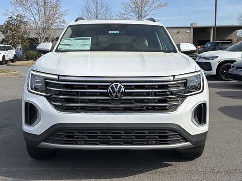 New 2026 Volkswagen Atlas SE FWD image 8