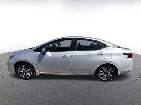 Used 2025 Nissan Versa SV w/ Trunk Package image 9