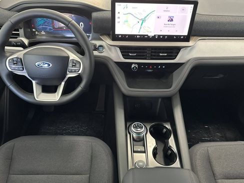 New 2026 Ford Explorer Active RWD image 14