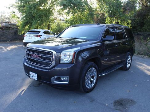 Used 2015 GMC Yukon SLE w/ Convenience Package RWD image 3
