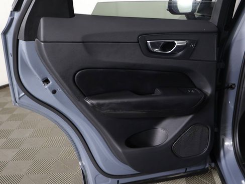 Used 2024 Volvo XC60 B5 Plus image 28