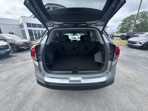 Certified 2023 GMC Terrain SLE w/ Driver Convenience Package AWD/4WD image 25