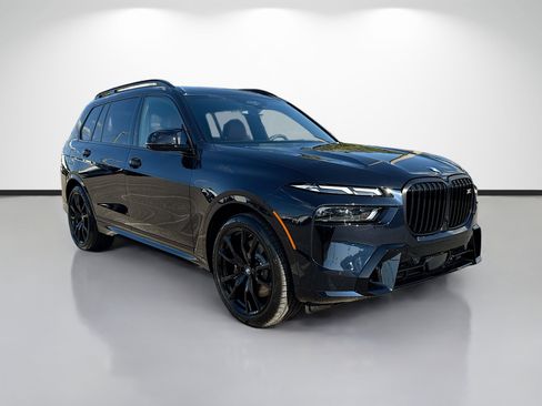 New 2026 BMW X7 M60i image 1