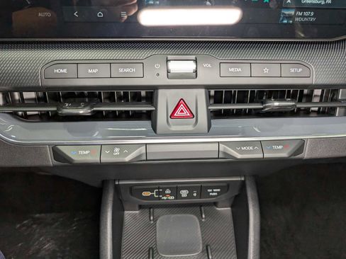 New 2025 Kia K4 GT-Line w/ GT-Line Premium Package image 27