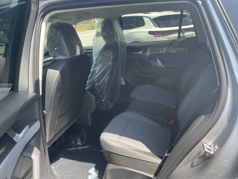 New 2026 Volkswagen Tiguan SE AWD/4WD image 10