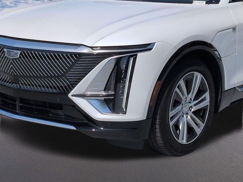 Certified 2024 Cadillac Lyriq Tech RWD image 18