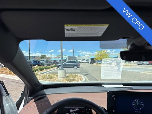 Used 2023 Volkswagen ID.4 Pro image 14