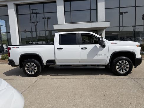 Used 2024 Chevrolet Silverado 2500 Custom w/ Custom Value Package AWD/4WD image 3