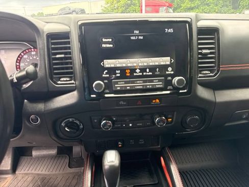 Used 2024 Nissan Frontier PRO-4X w/ Technology Package AWD/4WD image 17