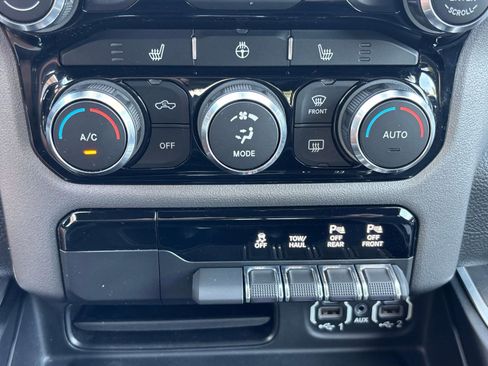 Used 2020 RAM 1500 Big Horn image 19