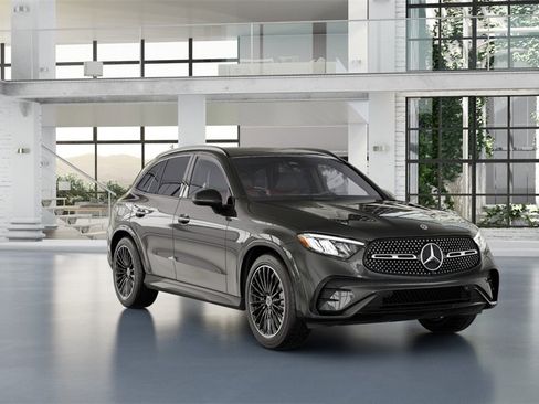 New 2025 Mercedes-Benz GLC 300 image 5