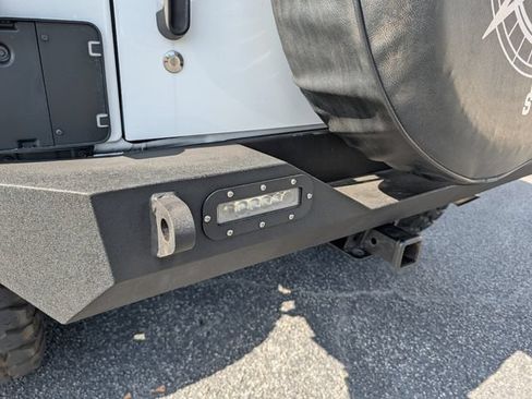 Used 2017 Jeep Wrangler Unlimited Sport AWD/4WD image 10