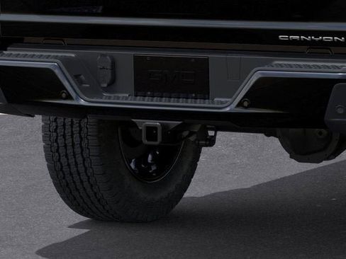 New 2026 GMC Canyon Denali image 14