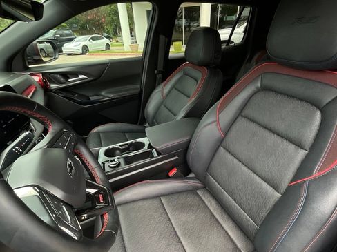 Used 2025 Chevrolet Equinox RS w/ Safety and Technology Package FWD image 22