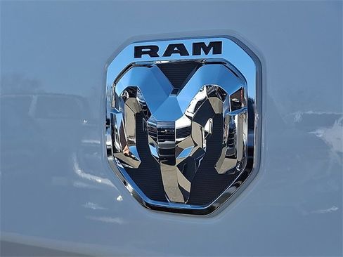 Used 2024 RAM 2500 Tradesman w/ Chrome Appearance Group image 29