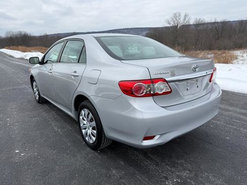 Used 2013 Toyota Corolla LE image 8